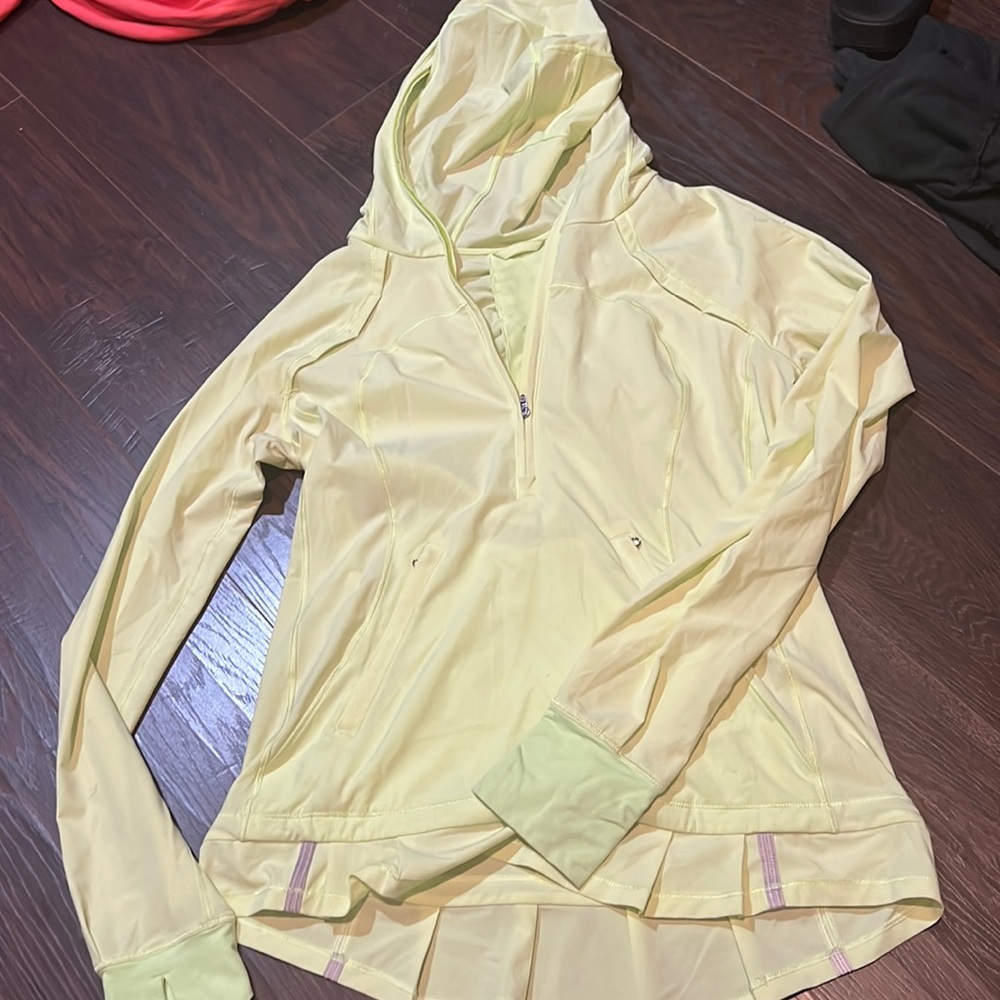 Lululemon yellow jacket